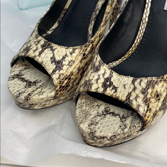 Vera Wang Lavender Sz 7.5M Selima Peep Toe Heels - Picture 11 of 13